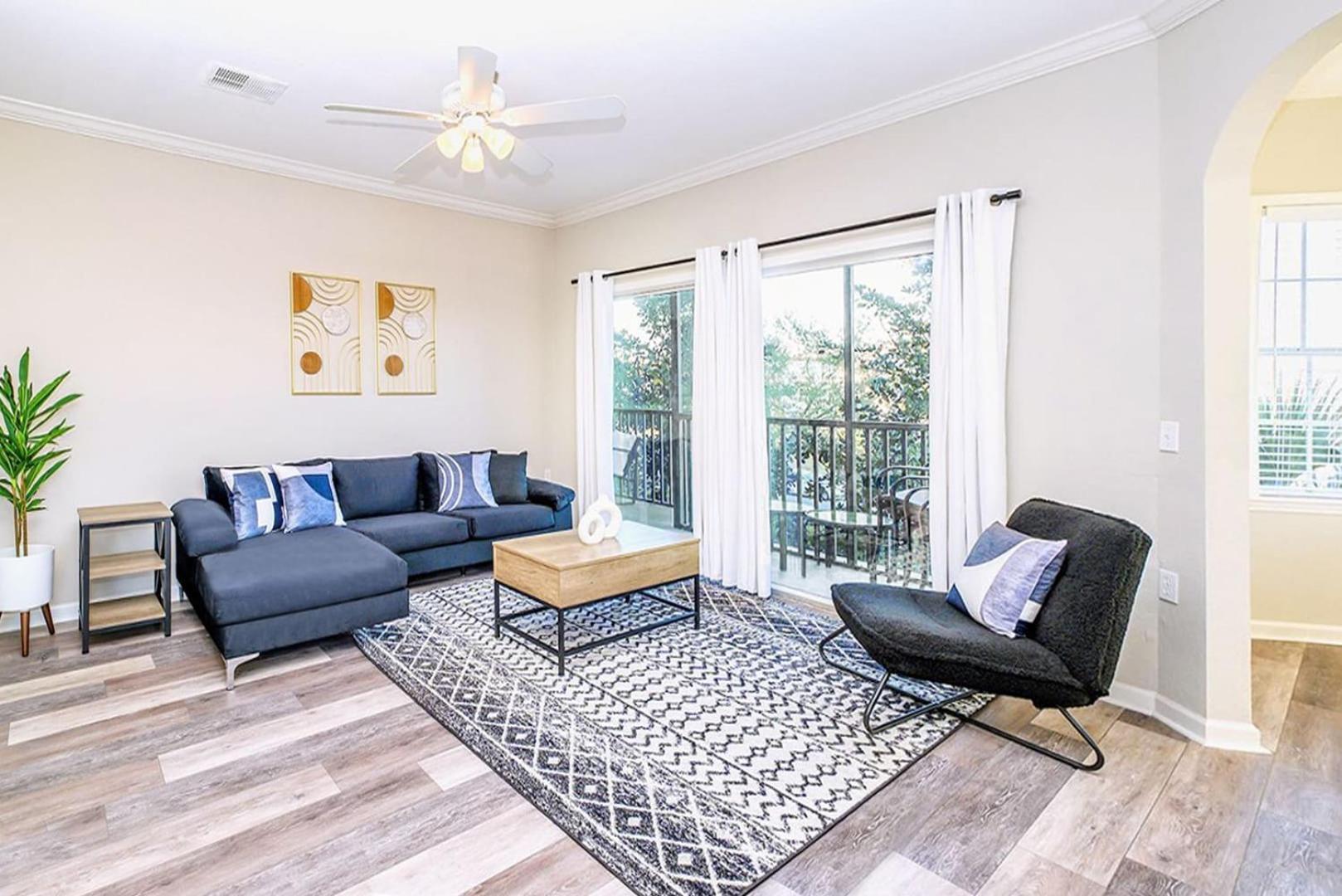 Cozy 2Br Condo - Private Balcony - Near Disney Orlando Kültér fotó