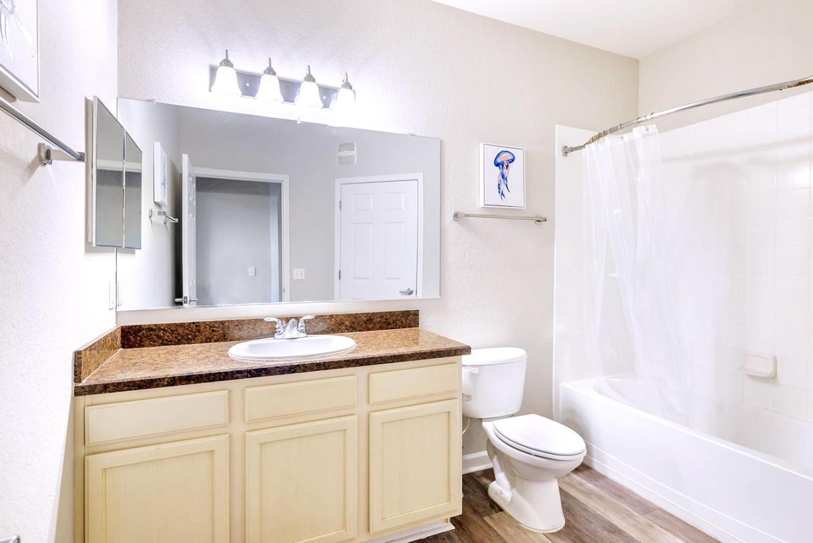 Cozy 2Br Condo - Private Balcony - Near Disney Orlando Kültér fotó