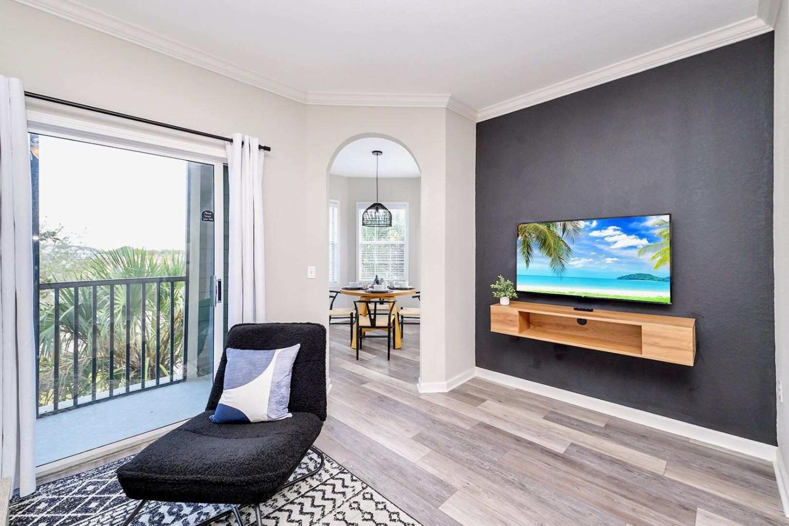 Cozy 2Br Condo - Private Balcony - Near Disney Orlando Kültér fotó