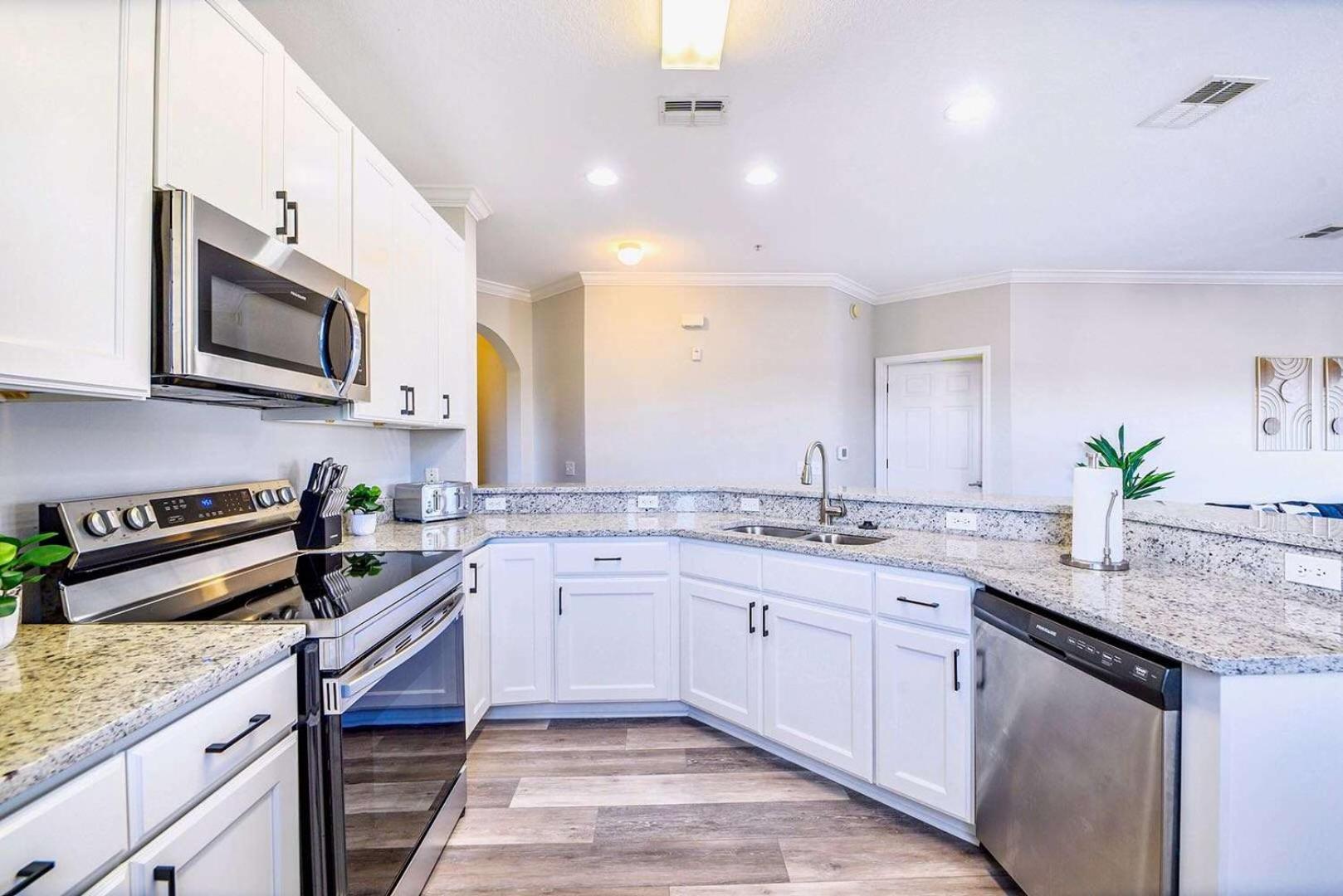 Cozy 2Br Condo - Private Balcony - Near Disney Orlando Kültér fotó